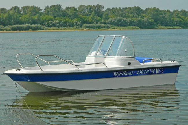 Wyatboat-430DCM (тримаран)
